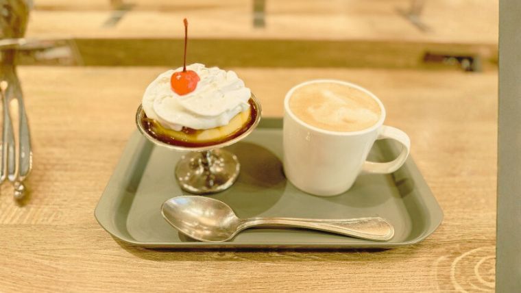 レトロプリンとコーヒー