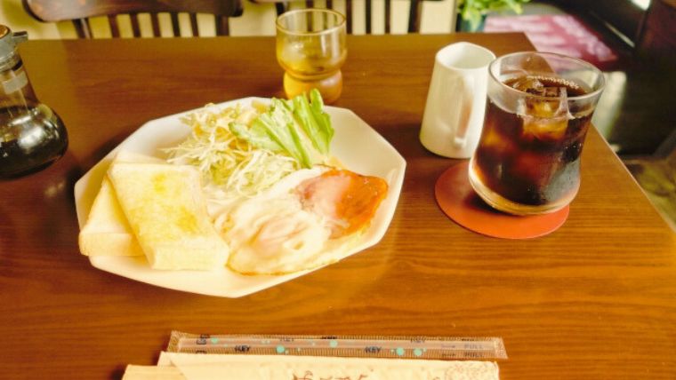 喫茶店のモーニング